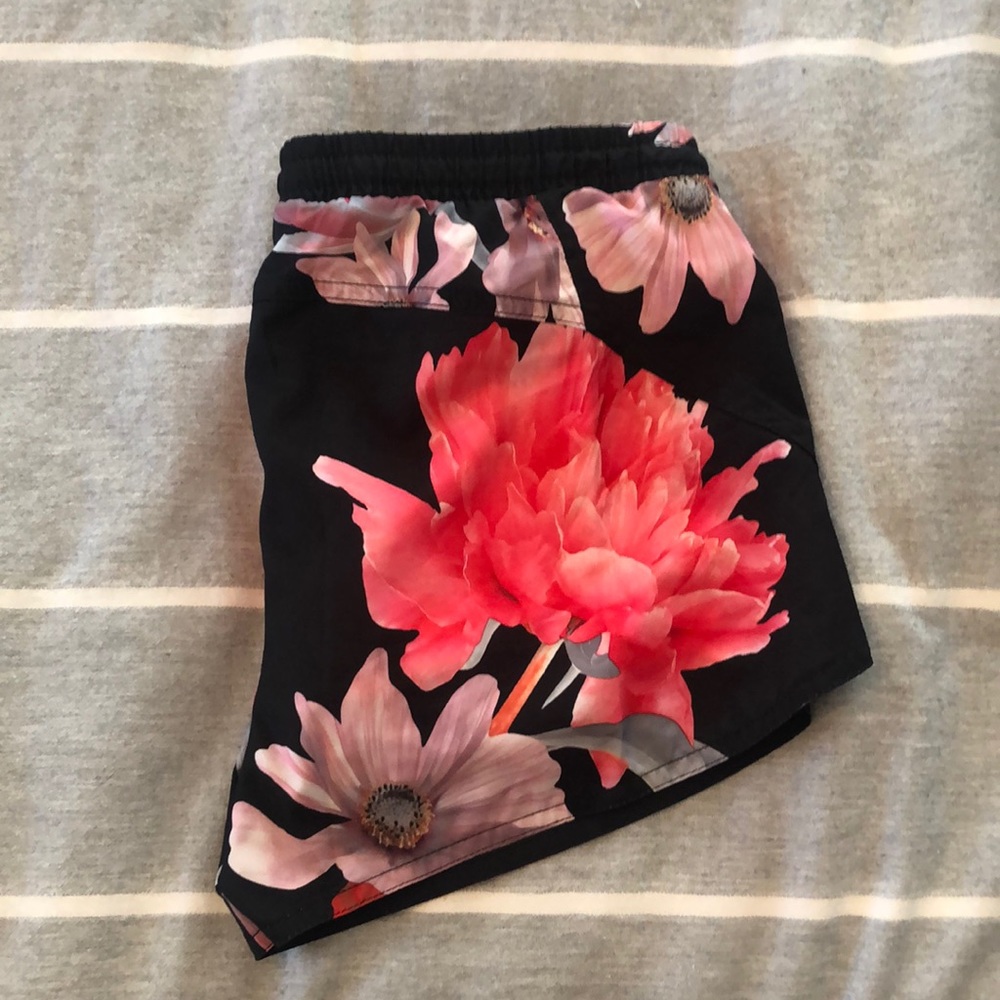 Running Shorts - Picture 3 of 5